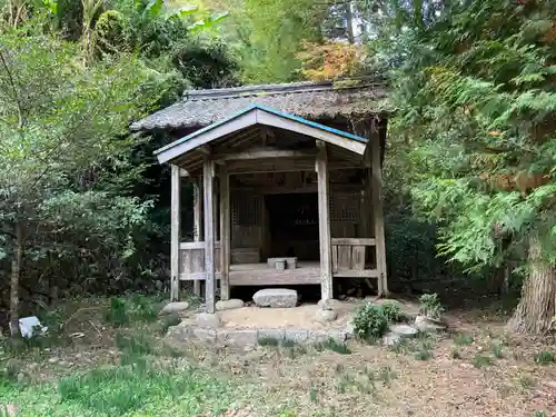 河内神社の本殿