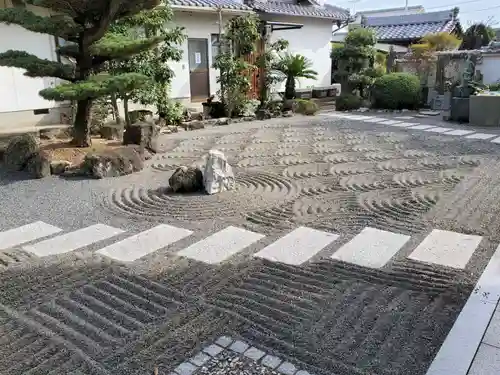 多聞寺の庭園