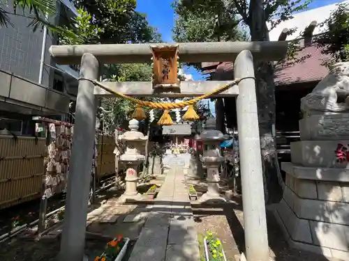 高円寺氷川神社の鳥居
