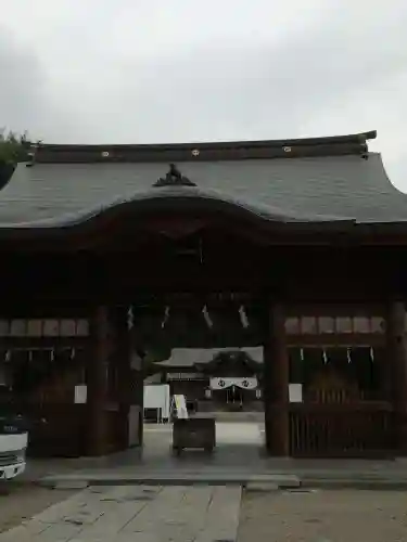 須賀神社の山門