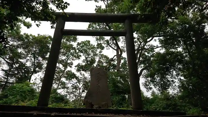 春日部八幡神社の末社・摂社