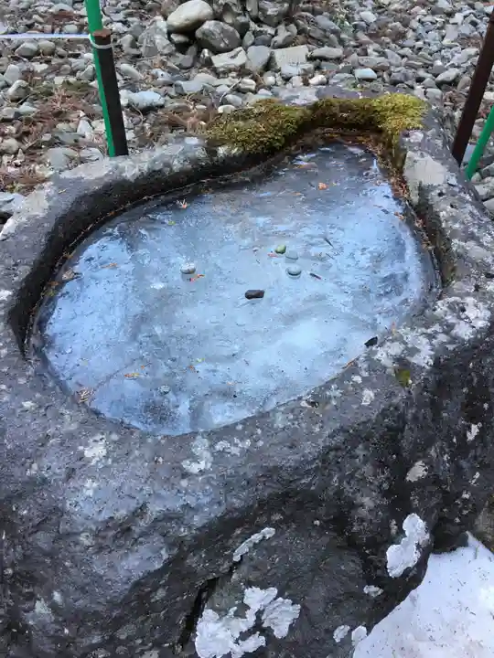 北口本宮冨士浅間神社の手水舎