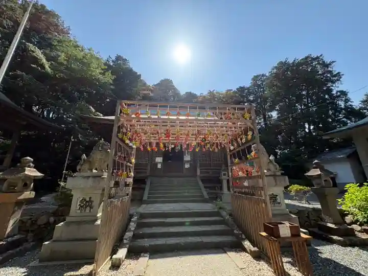 草薙神社の{uncategorized: "未分類", other: "その他", undefined: "問題あり", building: "その他建物", grave: "お墓", sacred_gate: "鳥居", guardian: "狛犬", statue: "像", buddha: "仏像", history: "歴史", nature: "自然", garden: "庭園", animal: "動物", pagoda: "塔", temizu: "手水舎", mountain_gate: "山門・神門", sanctuary: "本殿・本堂", subordinate: "末社・摂社", art: "芸術", scenery: "景色", jizo: "地蔵", ema: "絵馬", goshuin: "御朱印", omikuji: "おみくじ", items: "授与品その他", amulet: "お守り", goshuincho: "御朱印帳", eats: "食事", festival: "お祭り", votive_dance: "神楽", shichigosan: "七五三参", wedding: "結婚式", experience: "体験その他", initially: "初詣", around: "周辺", anti_infection: "感染症対策"}