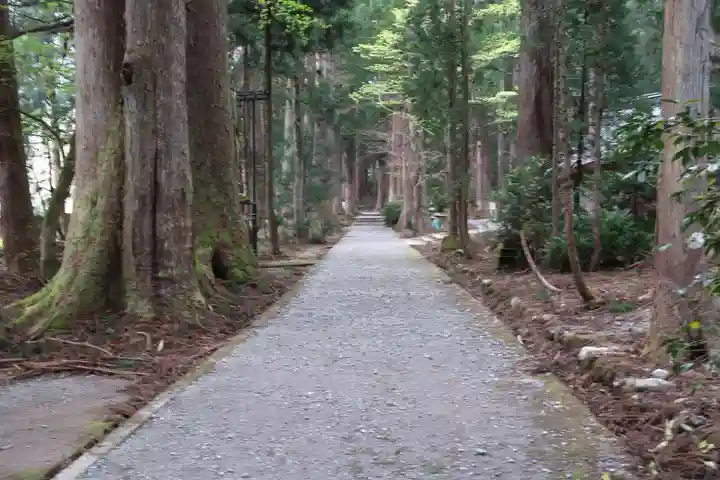 雄山神社中宮祈願殿(富山県)