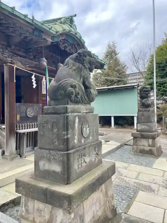 諏訪神社の{uncategorized: "未分類", other: "その他", undefined: "問題あり", building: "その他建物", grave: "お墓", sacred_gate: "鳥居", guardian: "狛犬", statue: "像", buddha: "仏像", history: "歴史", nature: "自然", garden: "庭園", animal: "動物", pagoda: "塔", temizu: "手水舎", mountain_gate: "山門・神門", sanctuary: "本殿・本堂", subordinate: "末社・摂社", art: "芸術", scenery: "景色", jizo: "地蔵", ema: "絵馬", goshuin: "御朱印", omikuji: "おみくじ", items: "授与品その他", amulet: "お守り", goshuincho: "御朱印帳", eats: "食事", festival: "お祭り", votive_dance: "神楽", shichigosan: "七五三参", wedding: "結婚式", experience: "体験その他", initially: "初詣", around: "周辺", anti_infection: "感染症対策"}