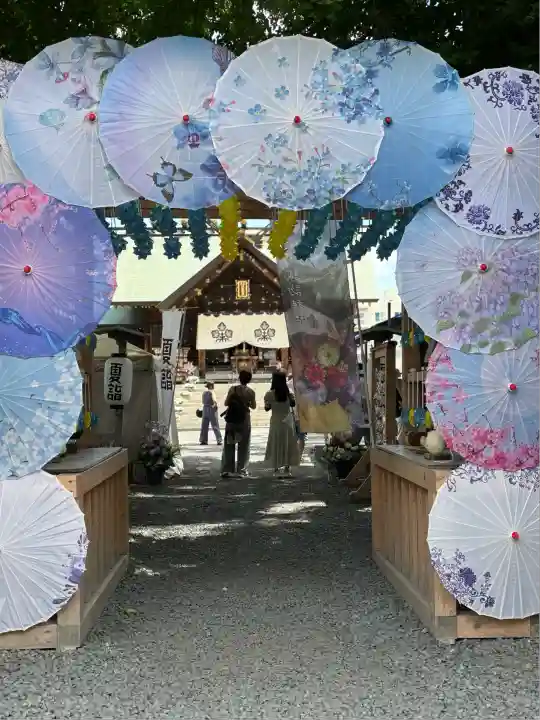 札幌諏訪神社の山門・神門
