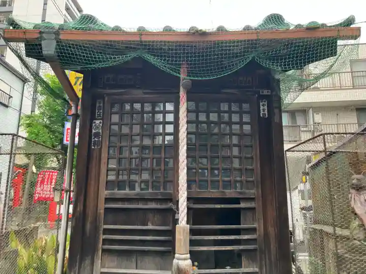 最勝稲荷神社の{uncategorized: "未分類", other: "その他", undefined: "問題あり", building: "その他建物", grave: "お墓", sacred_gate: "鳥居", guardian: "狛犬", statue: "像", buddha: "仏像", history: "歴史", nature: "自然", garden: "庭園", animal: "動物", pagoda: "塔", temizu: "手水舎", mountain_gate: "山門・神門", sanctuary: "本殿・本堂", subordinate: "末社・摂社", art: "芸術", scenery: "景色", jizo: "地蔵", ema: "絵馬", goshuin: "御朱印", omikuji: "おみくじ", items: "授与品その他", amulet: "お守り", goshuincho: "御朱印帳", eats: "食事", festival: "お祭り", votive_dance: "神楽", shichigosan: "七五三参", wedding: "結婚式", experience: "体験その他", initially: "初詣", around: "周辺", anti_infection: "感染症対策"}