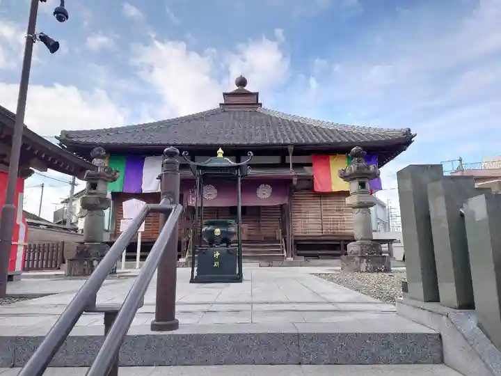 成田山 薬師堂(旧本堂)の本殿・本堂