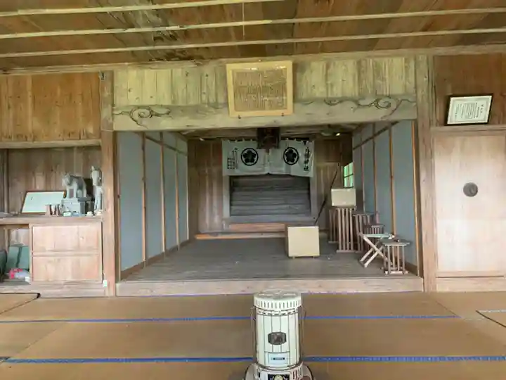 八幡神社の本殿・本堂