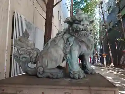 花園神社の狛犬