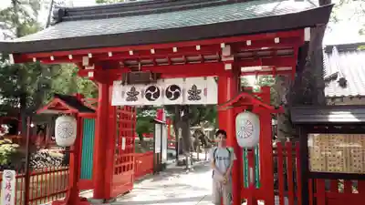 生島足島神社の山門・神門