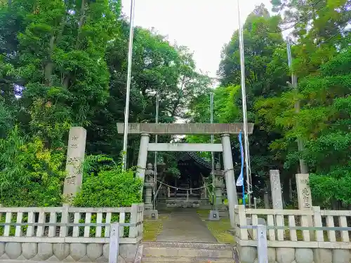 神明社の鳥居