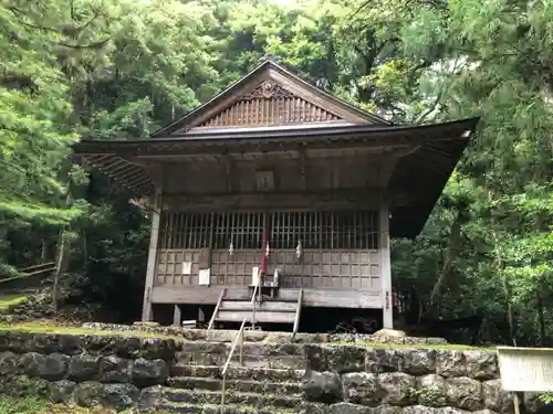 小松神社の本殿・本堂