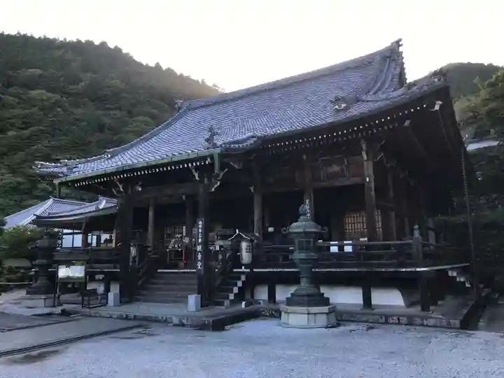 善峯寺の本殿・本堂