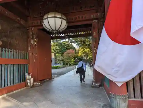 護国寺の山門・神門