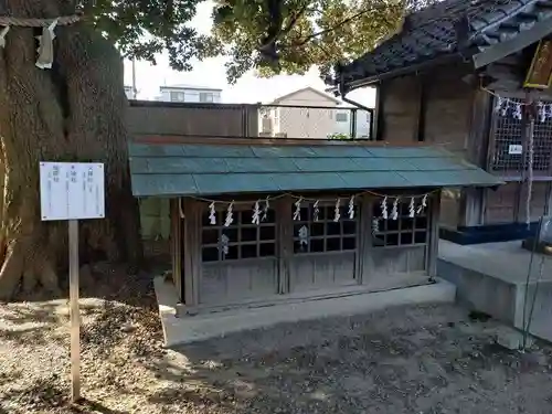 上青木氷川神社の末社・摂社