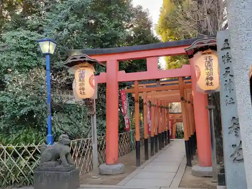 花園稲荷神社の鳥居