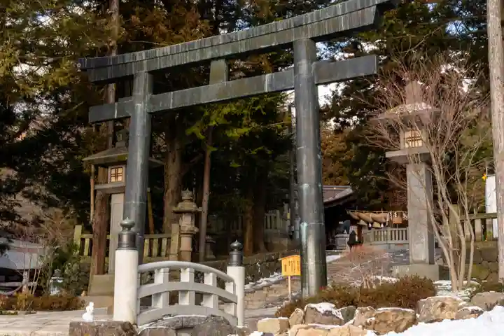 諏訪大社下社秋宮(長野県)