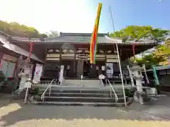 願成就寺の本殿