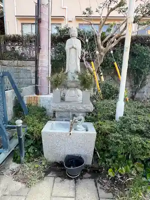 最福寺別院江の島大師の手水舎