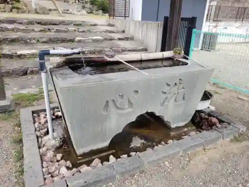 養老寺の手水舎