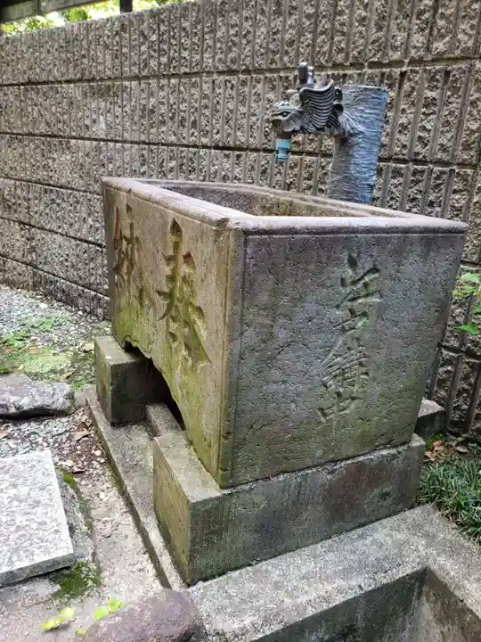 須賀神社の手水舎