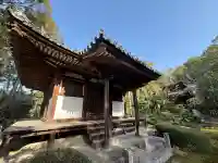 慈眼院の{uncategorized: "未分類", other: "その他", undefined: "問題あり", building: "その他建物", grave: "お墓", sacred_gate: "鳥居", guardian: "狛犬", statue: "像", buddha: "仏像", history: "歴史", nature: "自然", garden: "庭園", animal: "動物", pagoda: "塔", temizu: "手水舎", mountain_gate: "山門・神門", sanctuary: "本殿・本堂", subordinate: "末社・摂社", art: "芸術", scenery: "景色", jizo: "地蔵", ema: "絵馬", goshuin: "御朱印", omikuji: "おみくじ", items: "授与品その他", amulet: "お守り", goshuincho: "御朱印帳", eats: "食事", festival: "お祭り", votive_dance: "神楽", shichigosan: "七五三参", wedding: "結婚式", experience: "体験その他", initially: "初詣", around: "周辺", anti_infection: "感染症対策"}