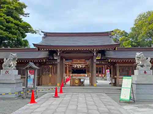 亀ケ池八幡宮の山門・神門