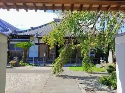日妙寺の本殿