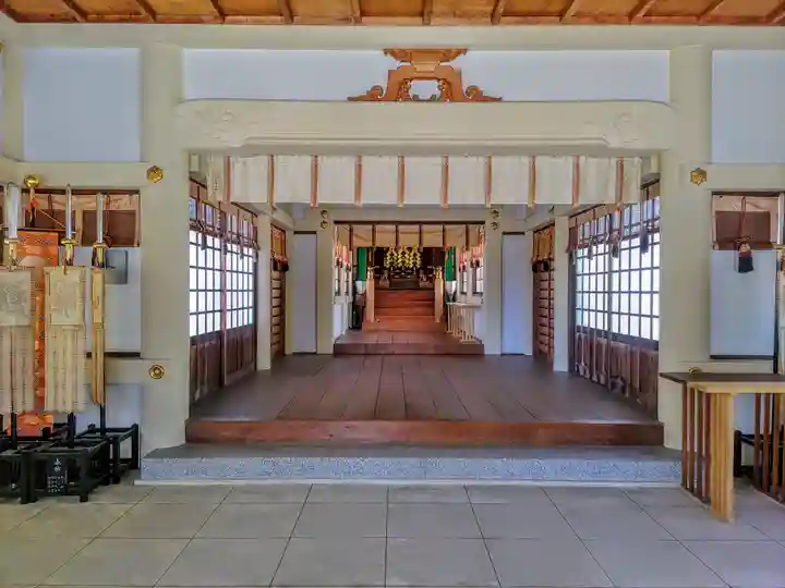 八王子神社の本殿・本堂