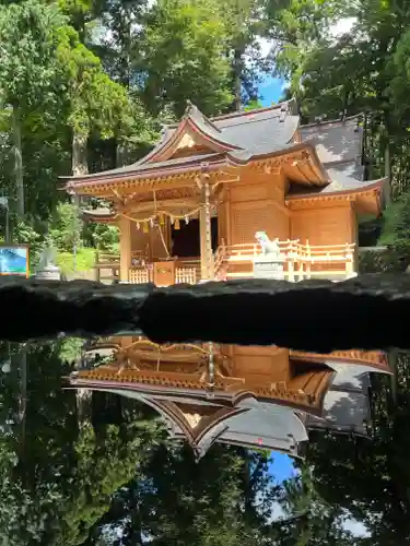 須山浅間神社の本殿