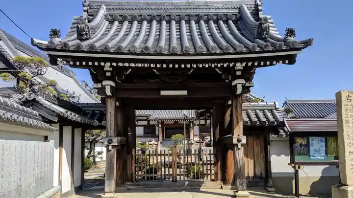 妙宣寺の山門・神門