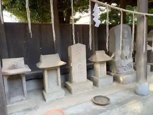 白髭神社の{uncategorized: "未分類", other: "その他", undefined: "問題あり", building: "その他建物", grave: "お墓", sacred_gate: "鳥居", guardian: "狛犬", statue: "像", buddha: "仏像", history: "歴史", nature: "自然", garden: "庭園", animal: "動物", pagoda: "塔", temizu: "手水舎", mountain_gate: "山門・神門", sanctuary: "本殿・本堂", subordinate: "末社・摂社", art: "芸術", scenery: "景色", jizo: "地蔵", ema: "絵馬", goshuin: "御朱印", omikuji: "おみくじ", items: "授与品その他", amulet: "お守り", goshuincho: "御朱印帳", eats: "食事", festival: "お祭り", votive_dance: "神楽", shichigosan: "七五三参", wedding: "結婚式", experience: "体験その他", initially: "初詣", around: "周辺", anti_infection: "感染症対策"}