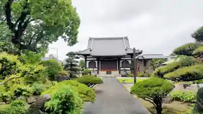 法田寺の本殿・本堂