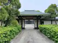 満願寺の{uncategorized: "未分類", other: "その他", undefined: "問題あり", building: "その他建物", grave: "お墓", sacred_gate: "鳥居", guardian: "狛犬", statue: "像", buddha: "仏像", history: "歴史", nature: "自然", garden: "庭園", animal: "動物", pagoda: "塔", temizu: "手水舎", mountain_gate: "山門・神門", sanctuary: "本殿・本堂", subordinate: "末社・摂社", art: "芸術", scenery: "景色", jizo: "地蔵", ema: "絵馬", goshuin: "御朱印", omikuji: "おみくじ", items: "授与品その他", amulet: "お守り", goshuincho: "御朱印帳", eats: "食事", festival: "お祭り", votive_dance: "神楽", shichigosan: "七五三参", wedding: "結婚式", experience: "体験その他", initially: "初詣", around: "周辺", anti_infection: "感染症対策"}