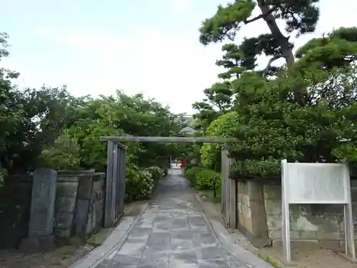 徳願寺の山門