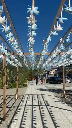 川越氷川神社の{uncategorized: "未分類", other: "その他", undefined: "問題あり", building: "その他建物", grave: "お墓", sacred_gate: "鳥居", guardian: "狛犬", statue: "像", buddha: "仏像", history: "歴史", nature: "自然", garden: "庭園", animal: "動物", pagoda: "塔", temizu: "手水舎", mountain_gate: "山門・神門", sanctuary: "本殿・本堂", subordinate: "末社・摂社", art: "芸術", scenery: "景色", jizo: "地蔵", ema: "絵馬", goshuin: "御朱印", omikuji: "おみくじ", items: "授与品その他", amulet: "お守り", goshuincho: "御朱印帳", eats: "食事", festival: "お祭り", votive_dance: "神楽", shichigosan: "七五三参", wedding: "結婚式", experience: "体験その他", initially: "初詣", around: "周辺", anti_infection: "感染症対策"}