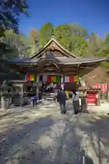 川見薬師寺の本殿