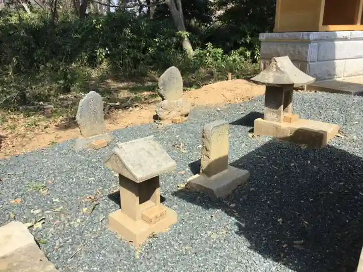 佐波波地祇神社の末社・摂社