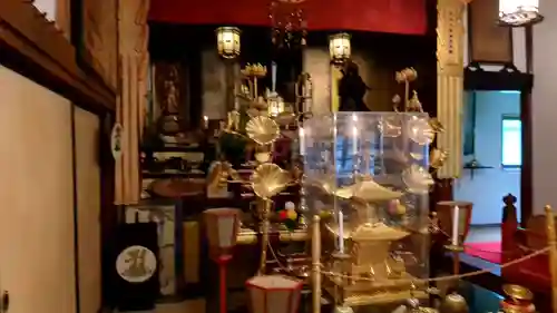 弘照寺の本殿・本堂