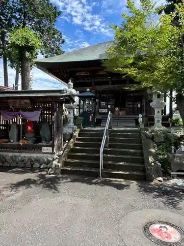 定林寺の本殿・本堂