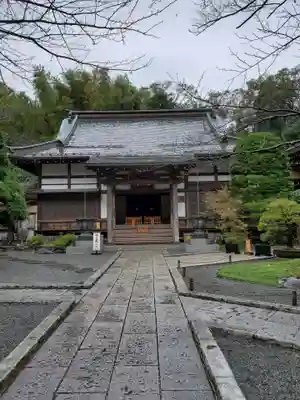 報国寺の本殿・本堂