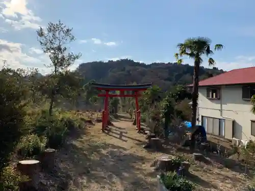 六所神社の庭園