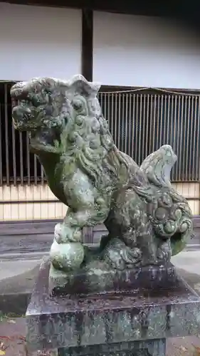 若宮八幡神社の狛犬