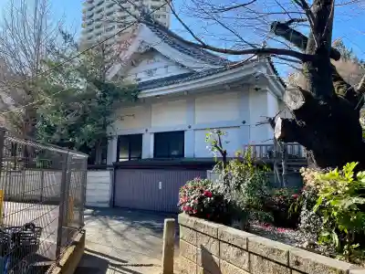 蓮光院の{uncategorized: "未分類", other: "その他", undefined: "問題あり", building: "その他建物", grave: "お墓", sacred_gate: "鳥居", guardian: "狛犬", statue: "像", buddha: "仏像", history: "歴史", nature: "自然", garden: "庭園", animal: "動物", pagoda: "塔", temizu: "手水舎", mountain_gate: "山門・神門", sanctuary: "本殿・本堂", subordinate: "末社・摂社", art: "芸術", scenery: "景色", jizo: "地蔵", ema: "絵馬", goshuin: "御朱印", omikuji: "おみくじ", items: "授与品その他", amulet: "お守り", goshuincho: "御朱印帳", eats: "食事", festival: "お祭り", votive_dance: "神楽", shichigosan: "七五三参", wedding: "結婚式", experience: "体験その他", initially: "初詣", around: "周辺", anti_infection: "感染症対策"}