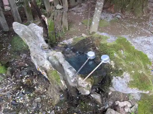 二上神社の手水