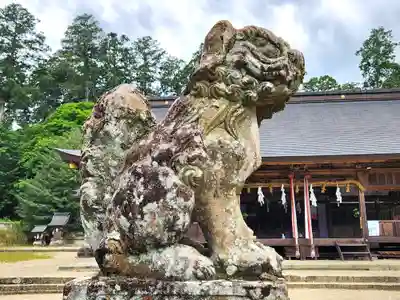 荒田神社の狛犬