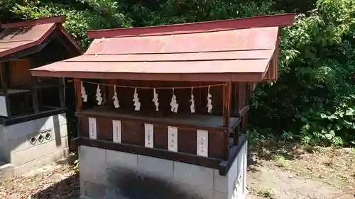 上之村神社の末社