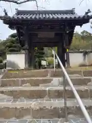 大楽寺の山門