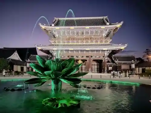 東本願寺（真宗本廟）(京都府)